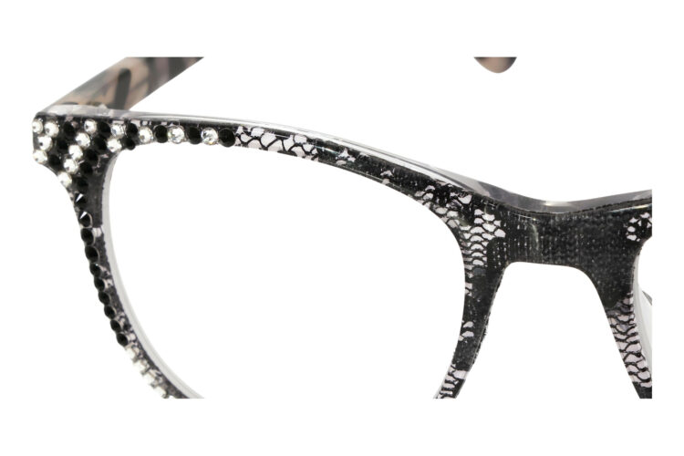 Cody, schwarze spitze