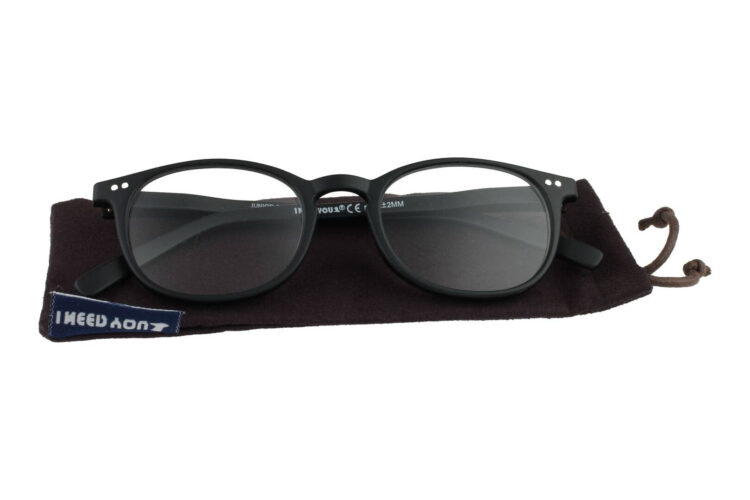 Lesebrille I Need You Junior schwarz auf Etui